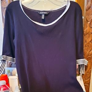 ELLEN TRACY SHORT SLEEVE BLOUSE